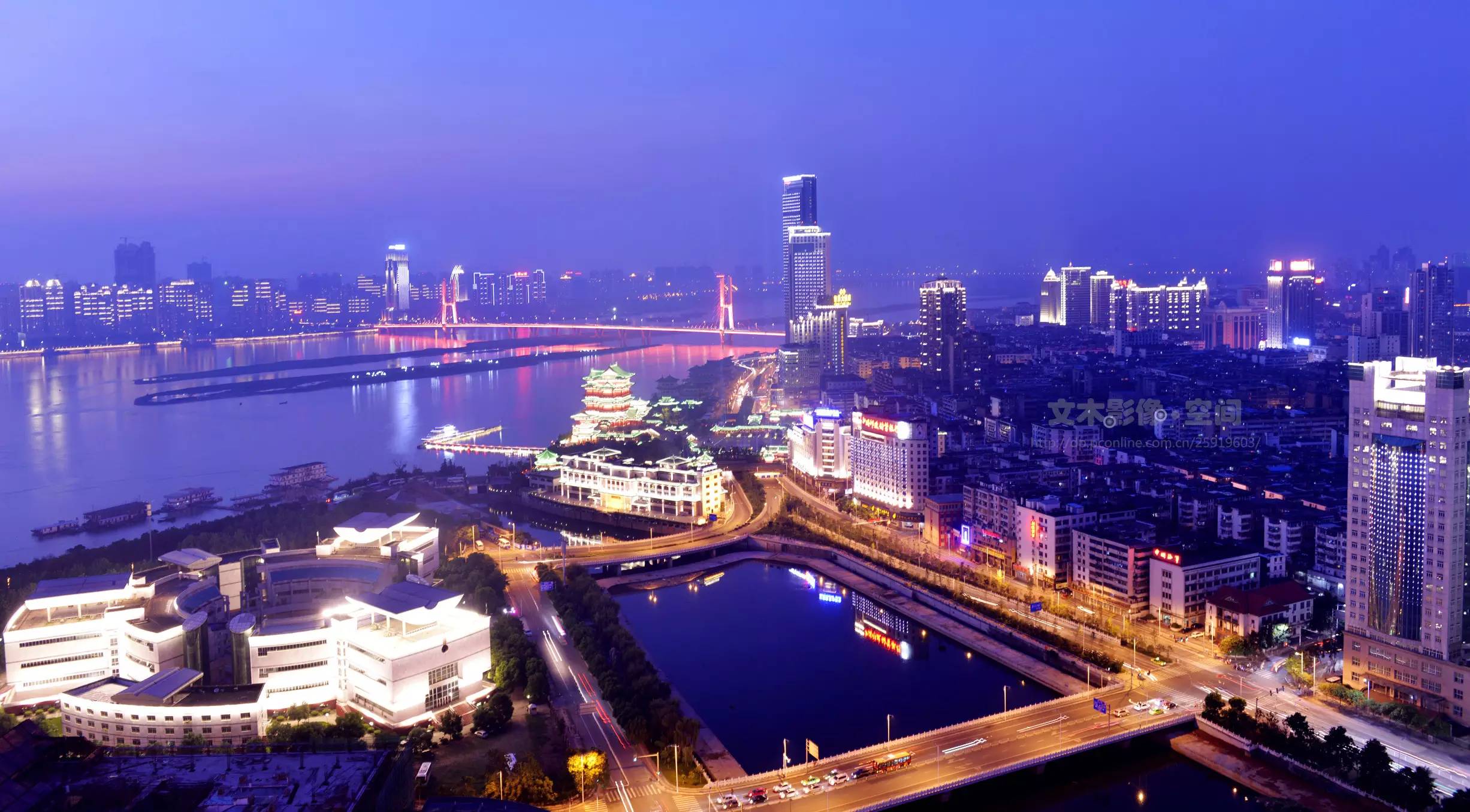 最新!中國(guó)城市競(jìng)爭(zhēng)力大比拼:武漢第10、長(zhǎng)沙第20、南昌竟然.